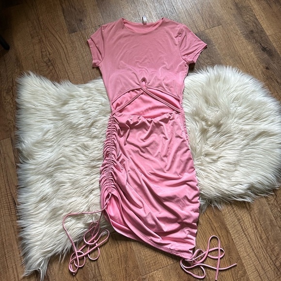LUCY IN THE SKY Cutout Dress In Pink - Picture 5 of 7